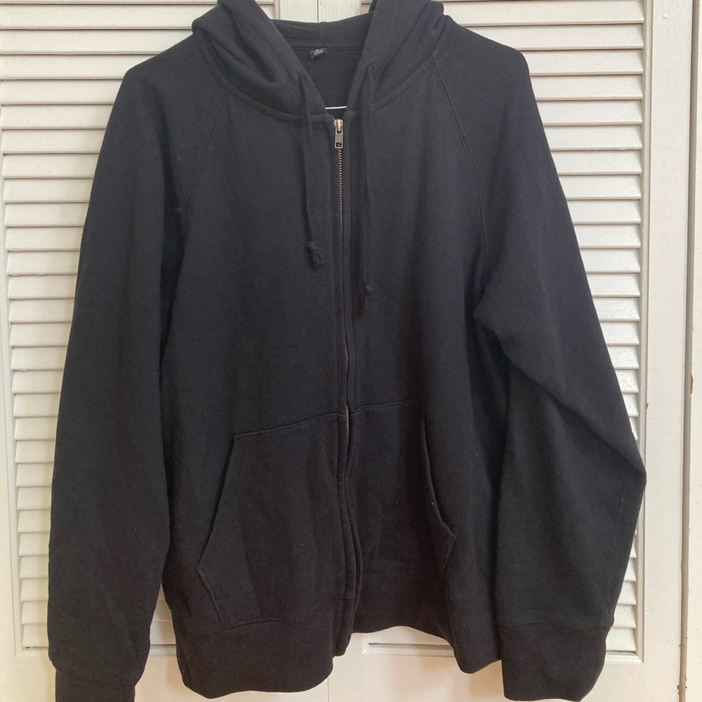 Black Uniqlo zip up